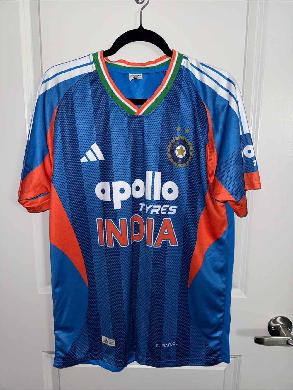 Indian Cricket Team T20 Jersey Size L